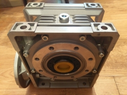 Placa pasla autoadeziva, grosime 2.4 mm, latime 1500 mm